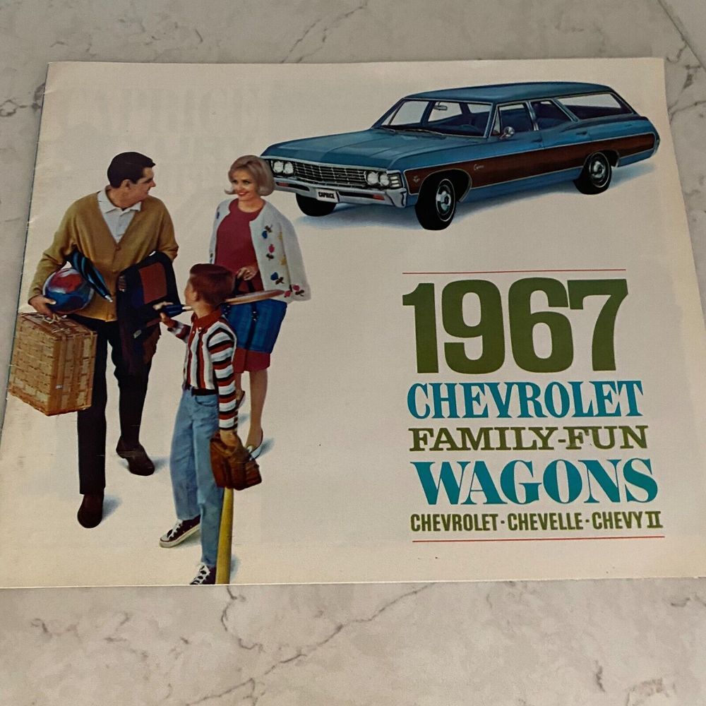 1967 Chevrolet Family Fun Wagons‎ Chevrolet-Chevelle-Chevy II Sales Brochure